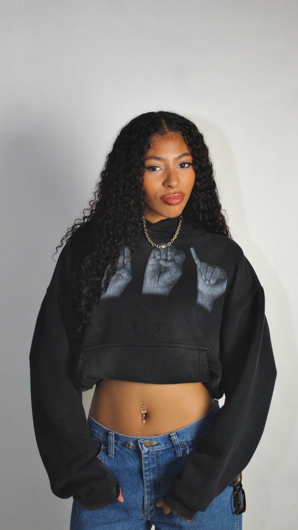 1000+ PEOPLE WAITING